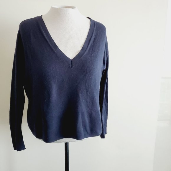 EVERLANE Wool Boxy Navy Blue Sweater - Picture 3 of 8